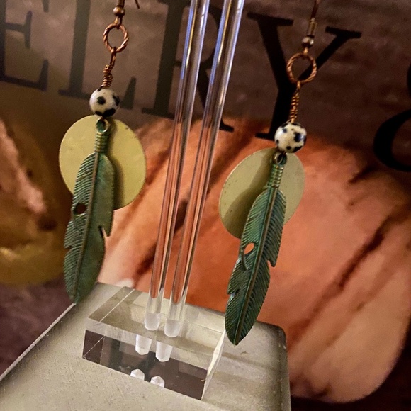 TRIBAL - Picture 1 of 5